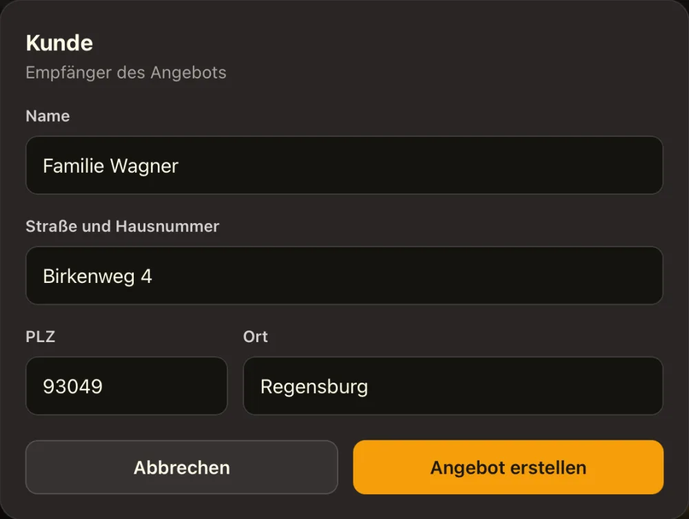 Kundendaten in KEHRHELD auf dem iPad: Familie Wagner, Birkenweg 4, 93049 Regensburg, darunter die Knöpfe „Abbrechen“ und „Angebot erstellen“